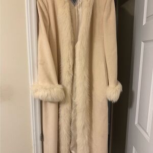 Elegant Cream Coat with Faux Fur Trim
